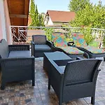 - Balaton 18360 Apartamento Balatonfenyves