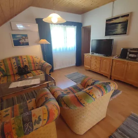 - Balaton 18360 Apartamento Balatonfenyves