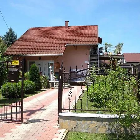 Daire Balatonfenyves/balaton 18360 *