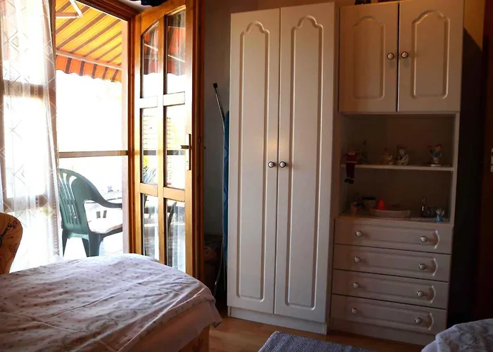 - Balaton 18360 Apartmán